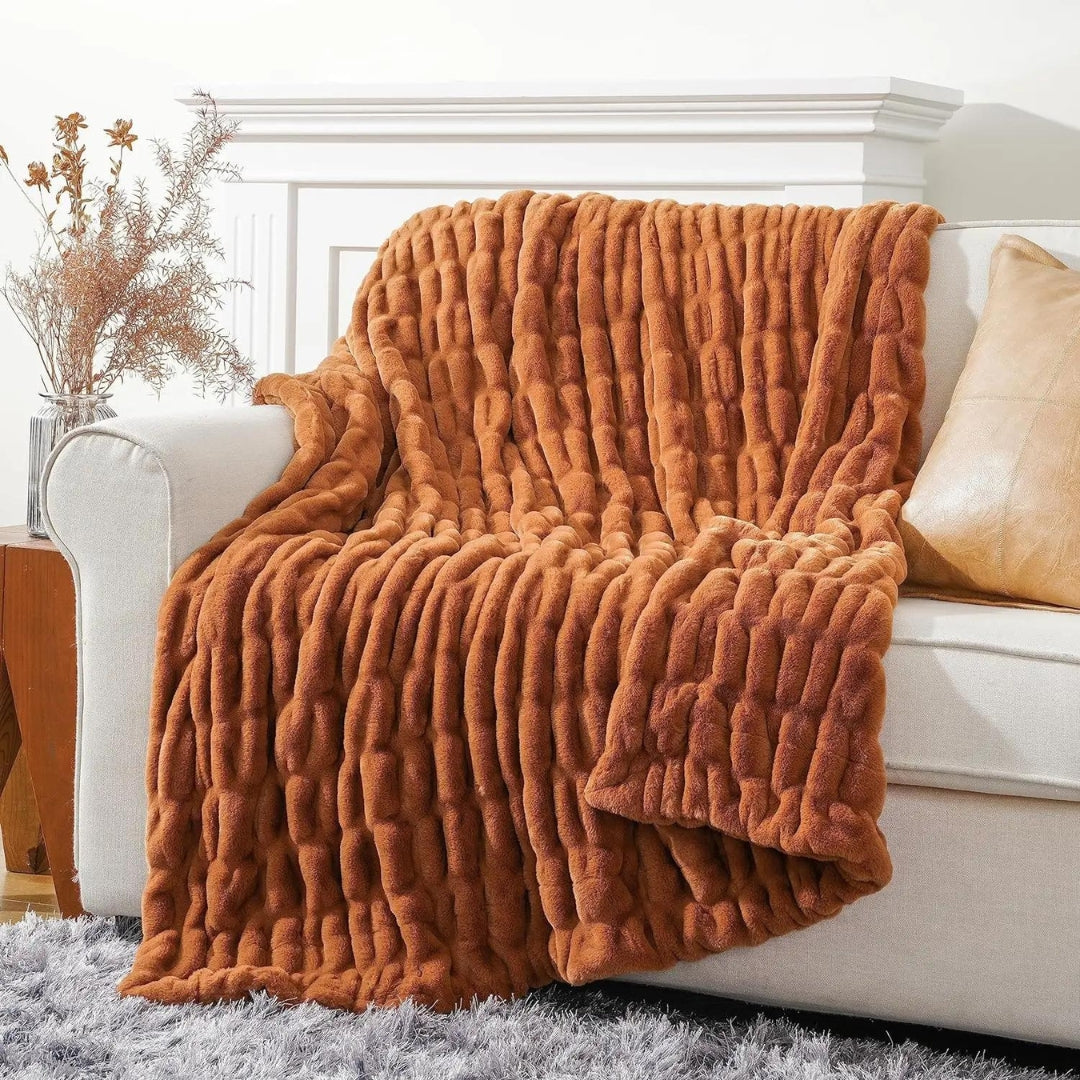 Chic Casa Faux Fur Blanket