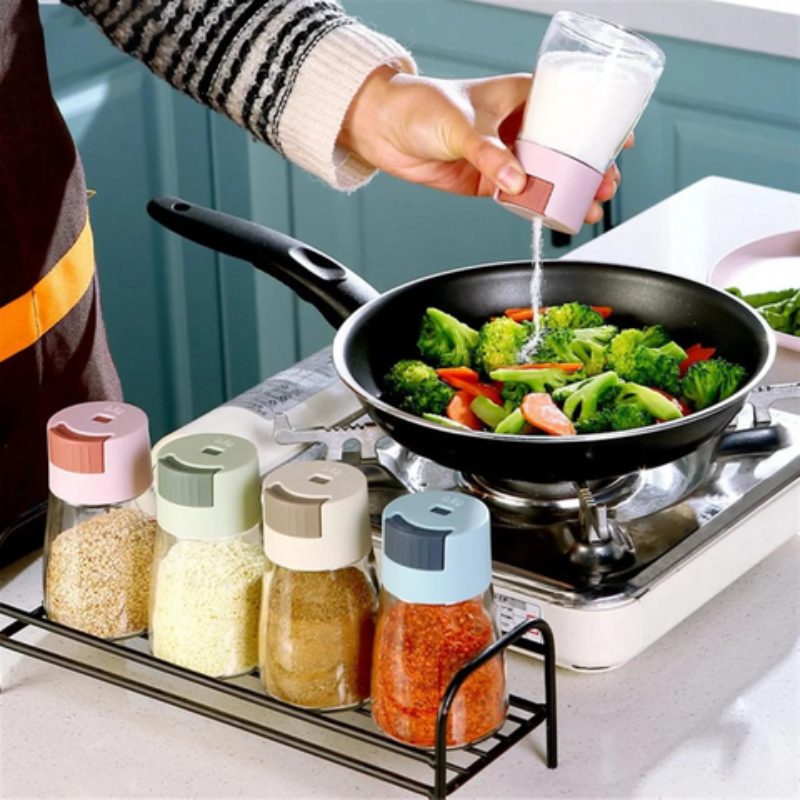 4-Piece Efficient Salt & Pepper Shakers