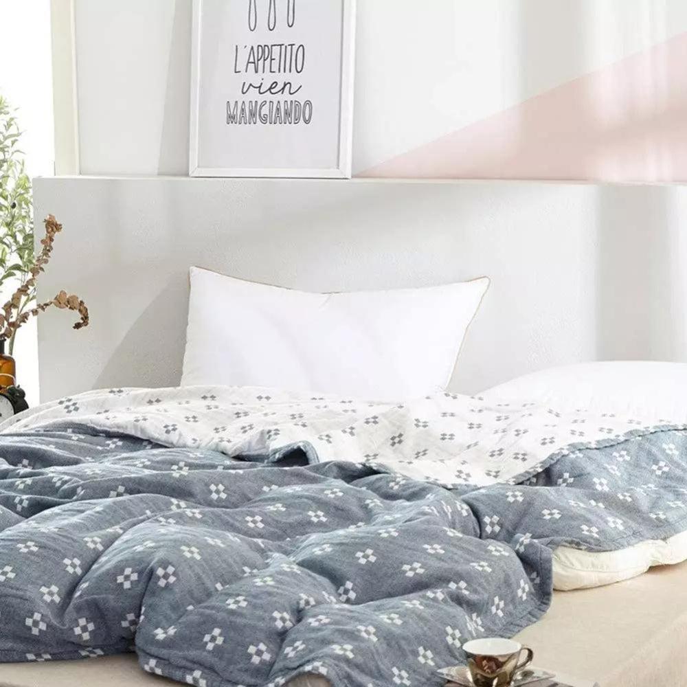 Diamond Dot Comfortable Blanket