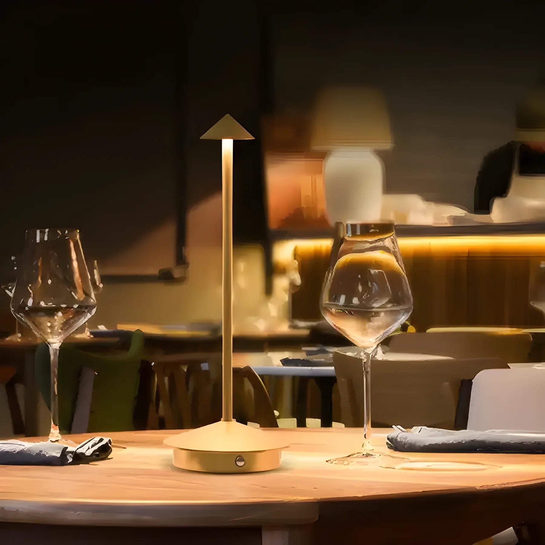 Elegant & Stylish Wireless LED Table Lamp