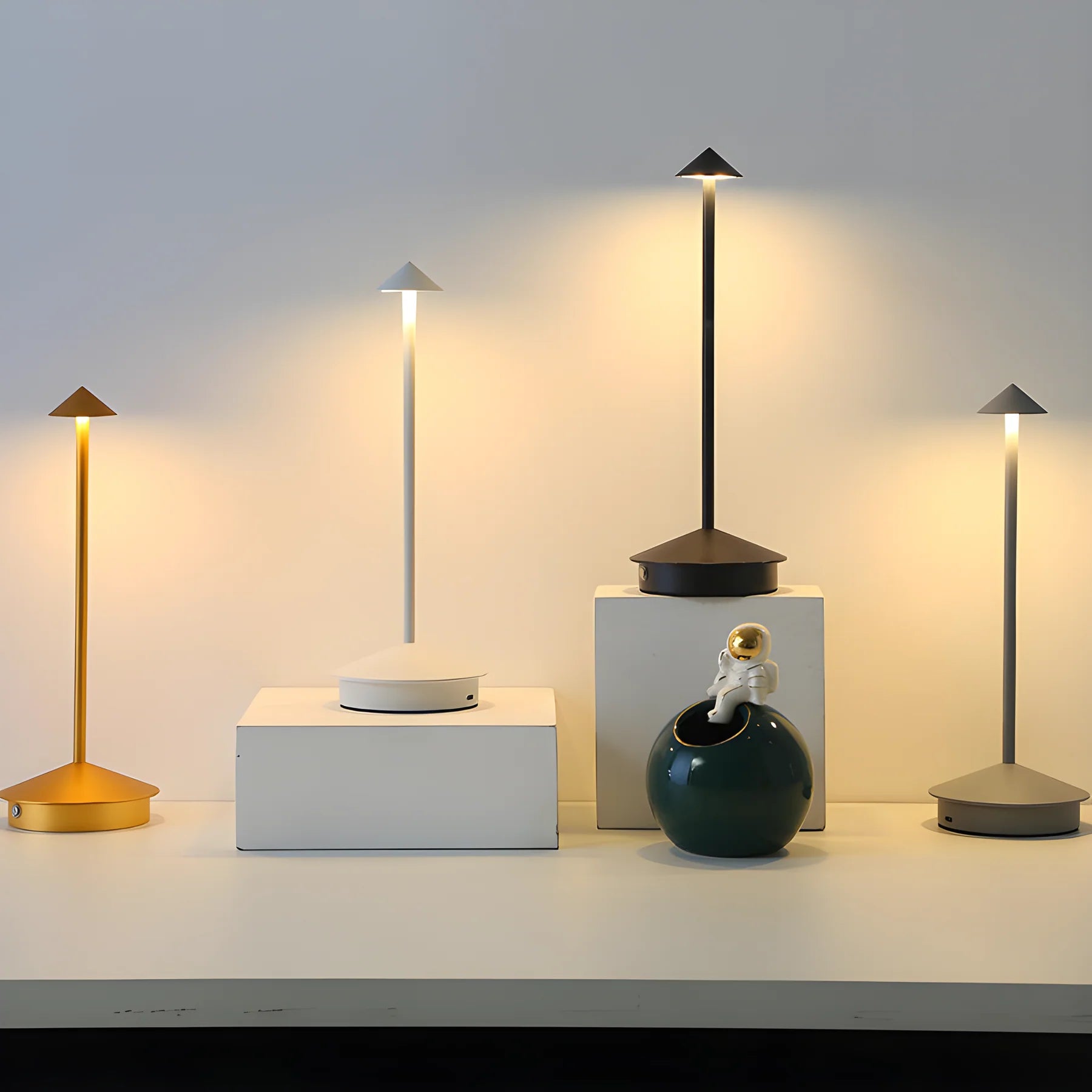 Elegant & Stylish Wireless LED Table Lamp
