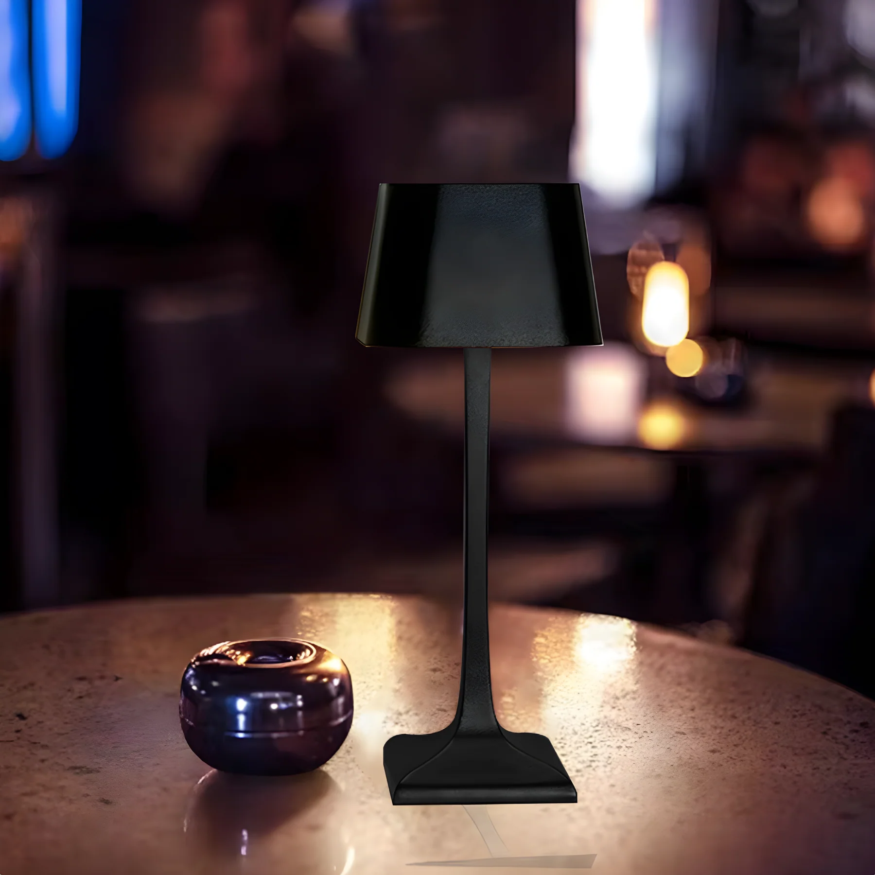 Smart & Modern LED Wireless Table Lamp