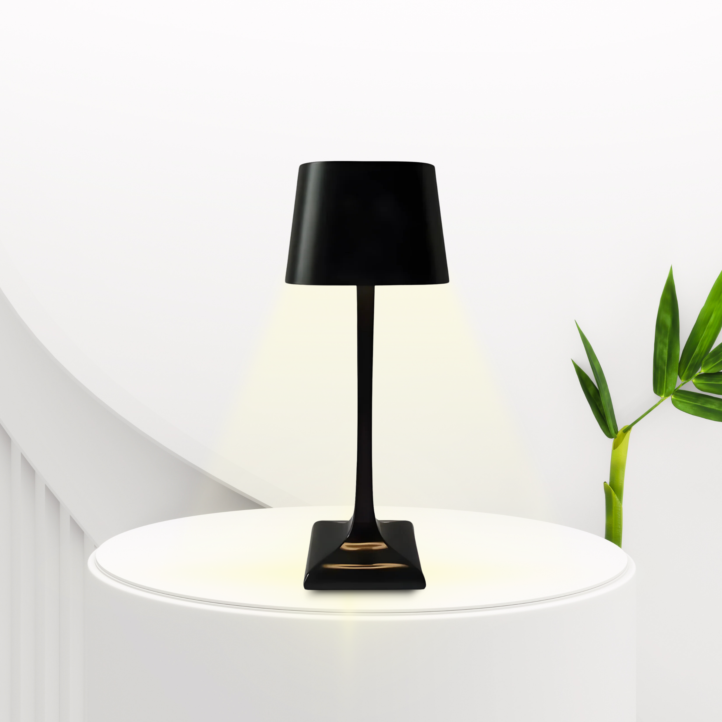 Smart & Modern LED Wireless Table Lamp