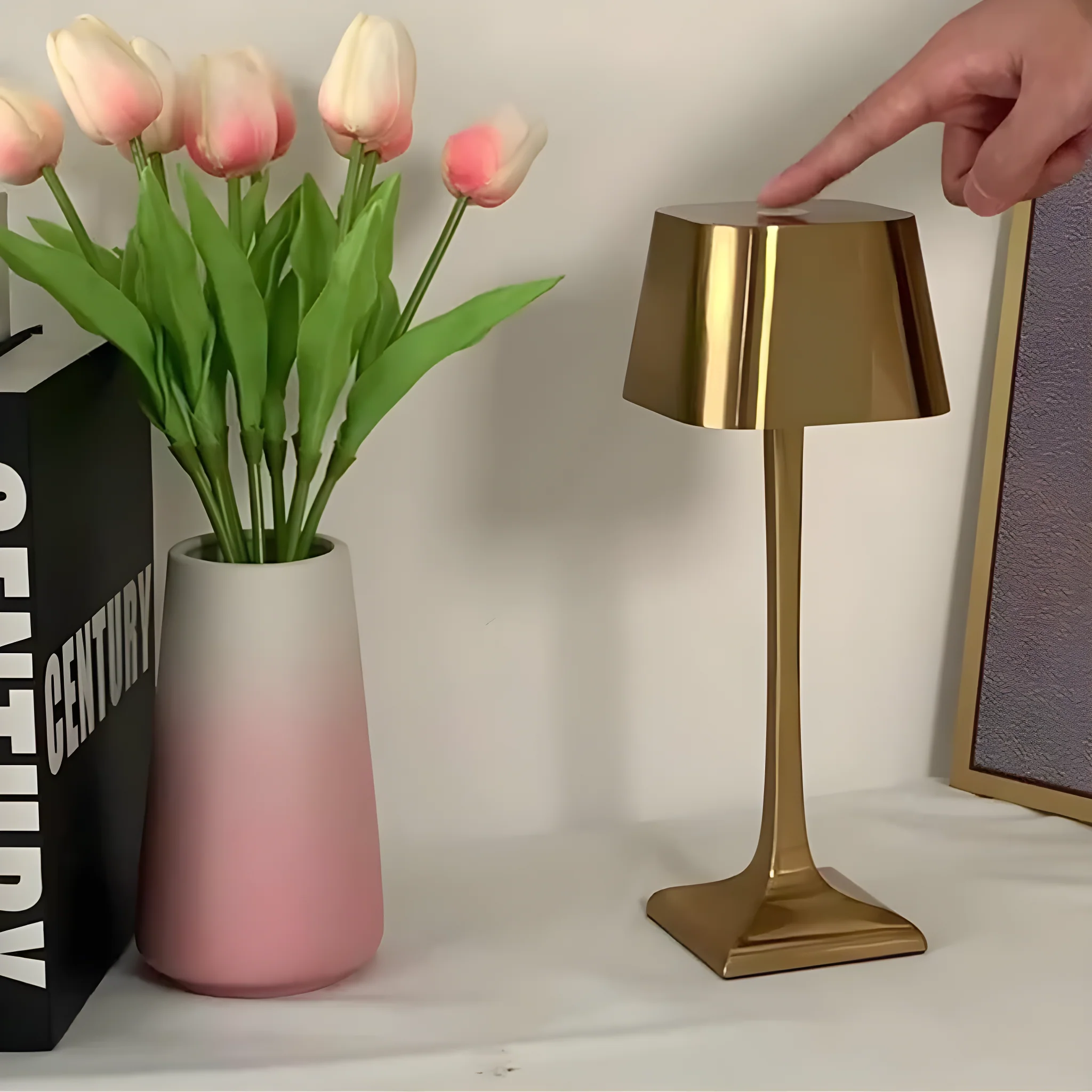Smart & Modern LED Wireless Table Lamp