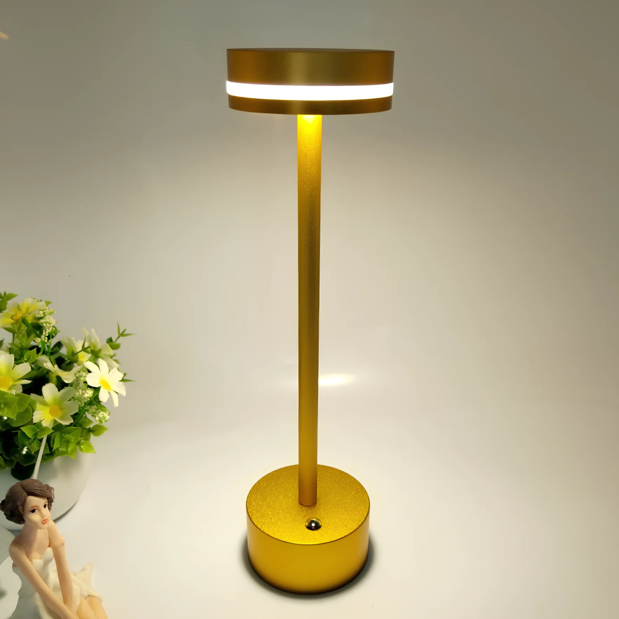 Minimalist Wireless LED Table Lamp