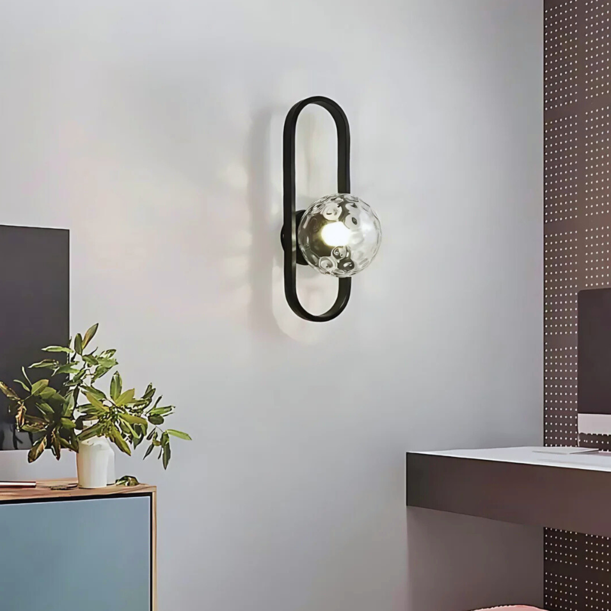 Minimalist Paperclip Shape LED Wall Light
