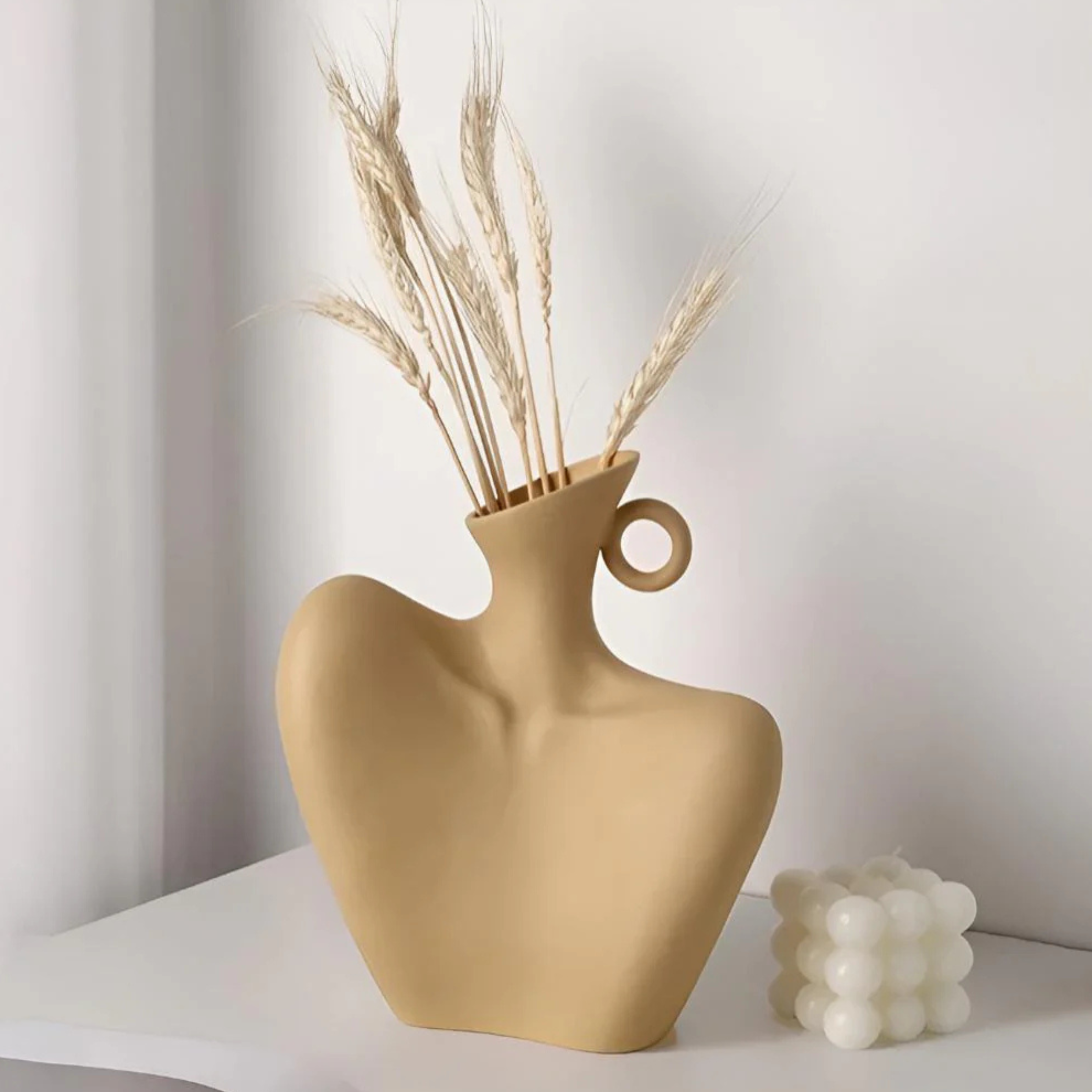 Stylish Sculptural Ceramic Vase in Collarbone Design