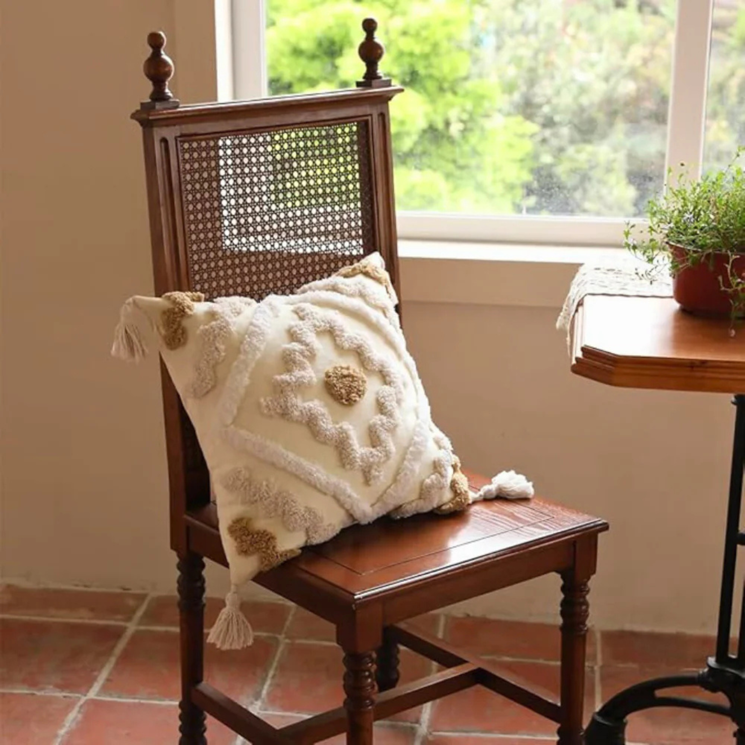 Boho Chic Tufted Throw Pillow