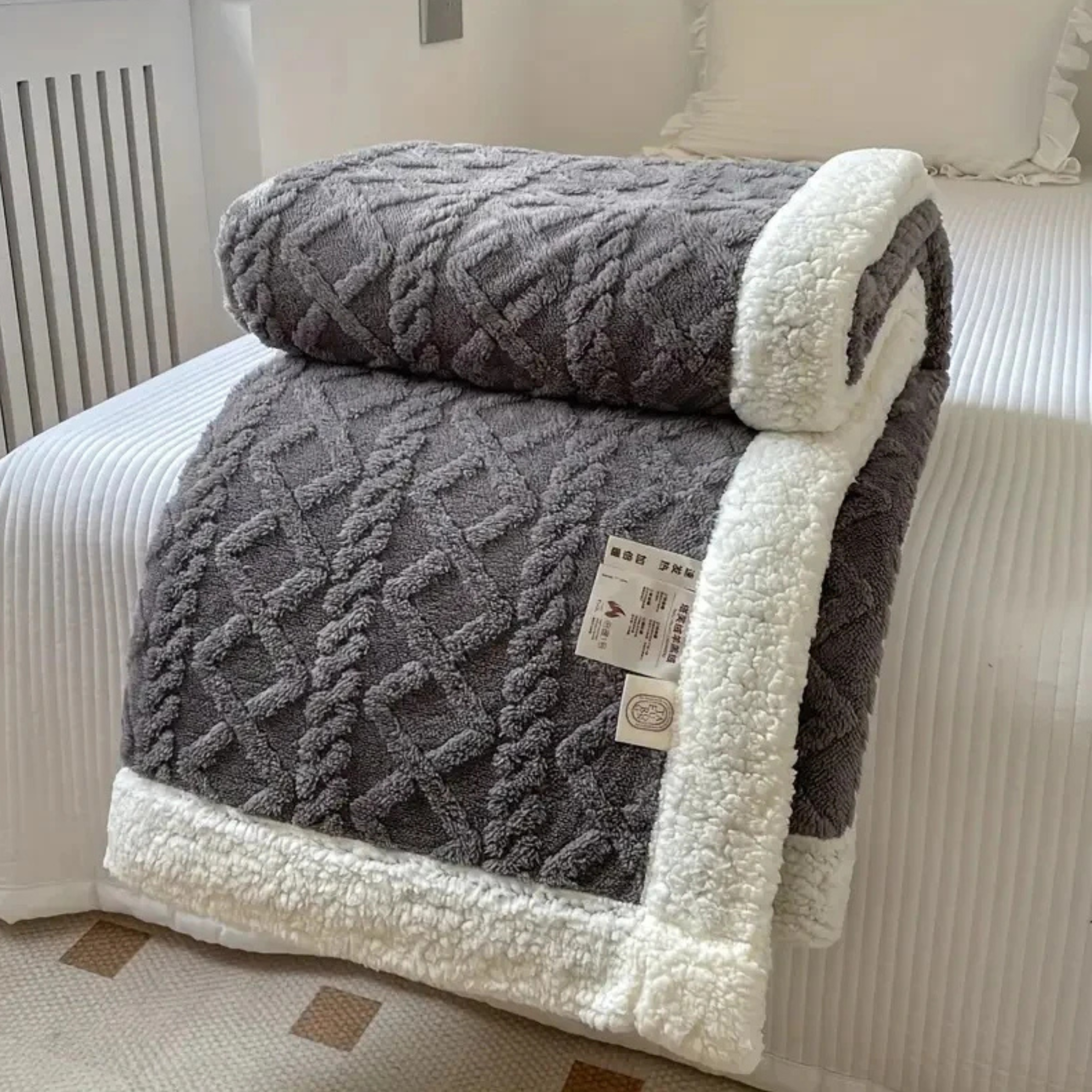 Fluffy Double-Sided Sherpa Fleece Blanket