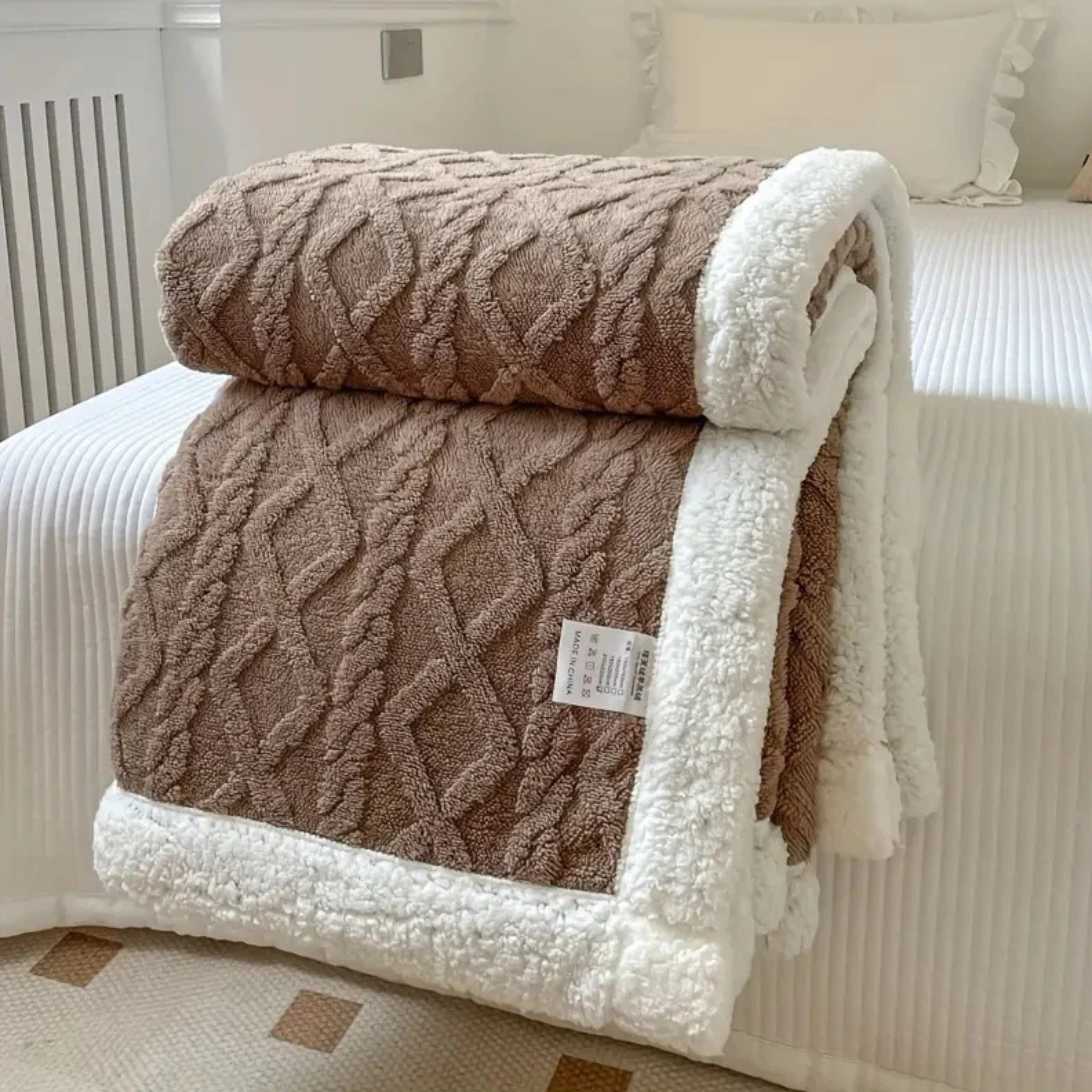 Fluffy Double-Sided Sherpa Fleece Blanket