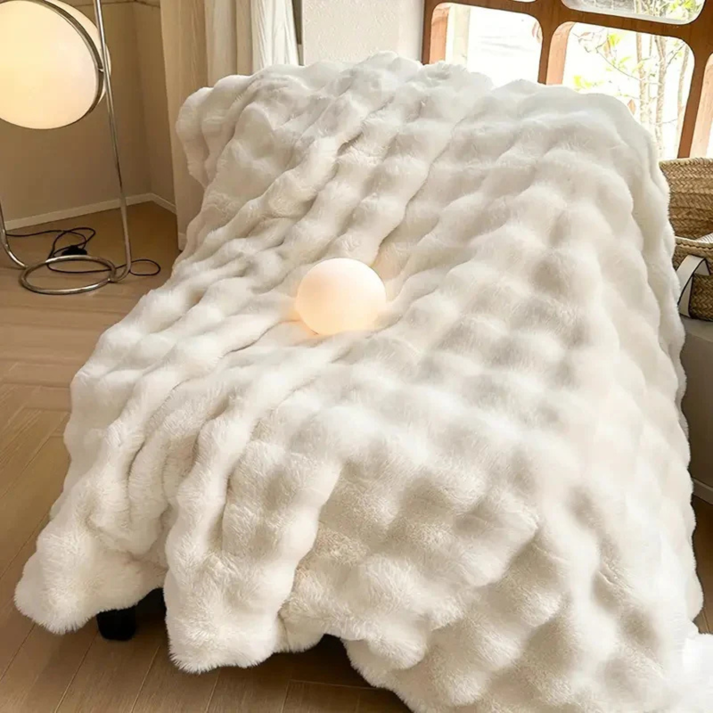 Cozy Luxe Faux Fur Blanket