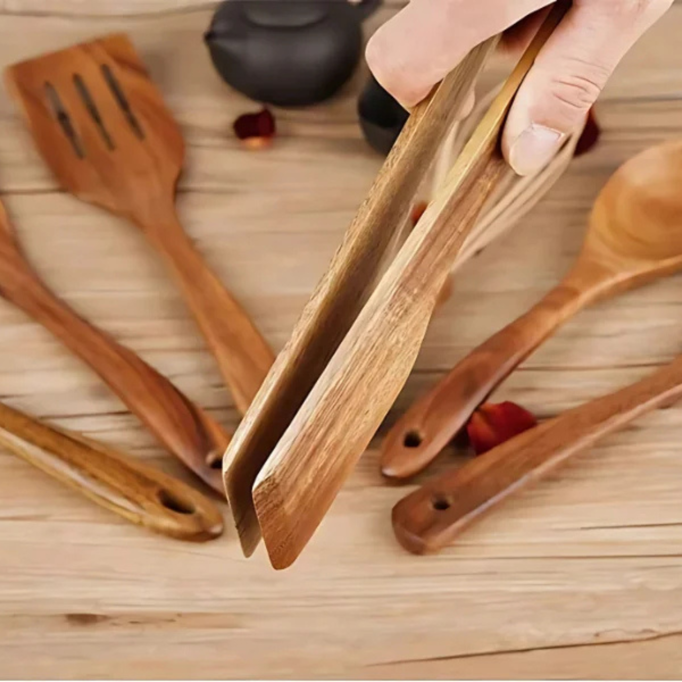 7-Piece Exquisite Wooden Kitchen Utensils Set