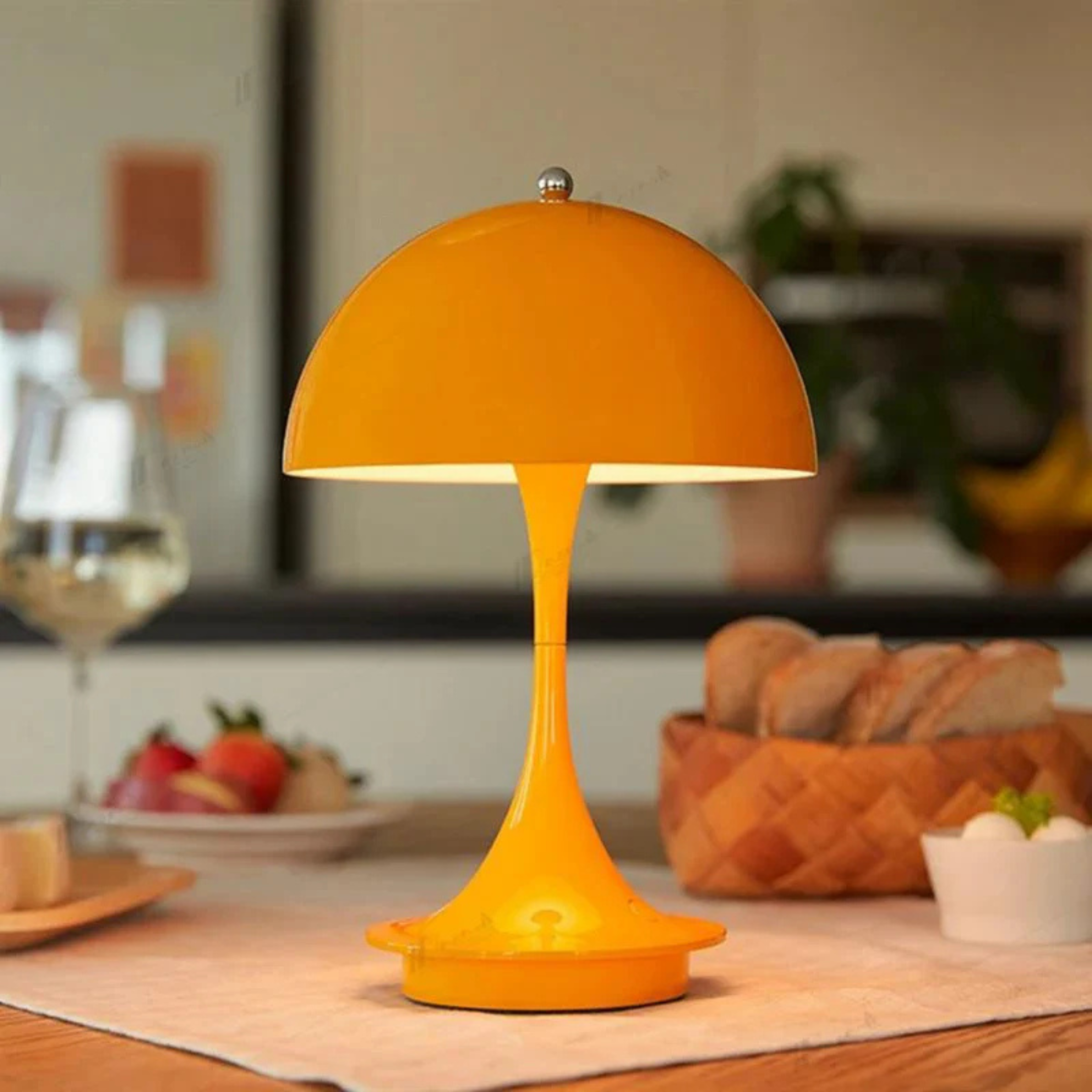 Retro Bauhaus Style Table Lamp