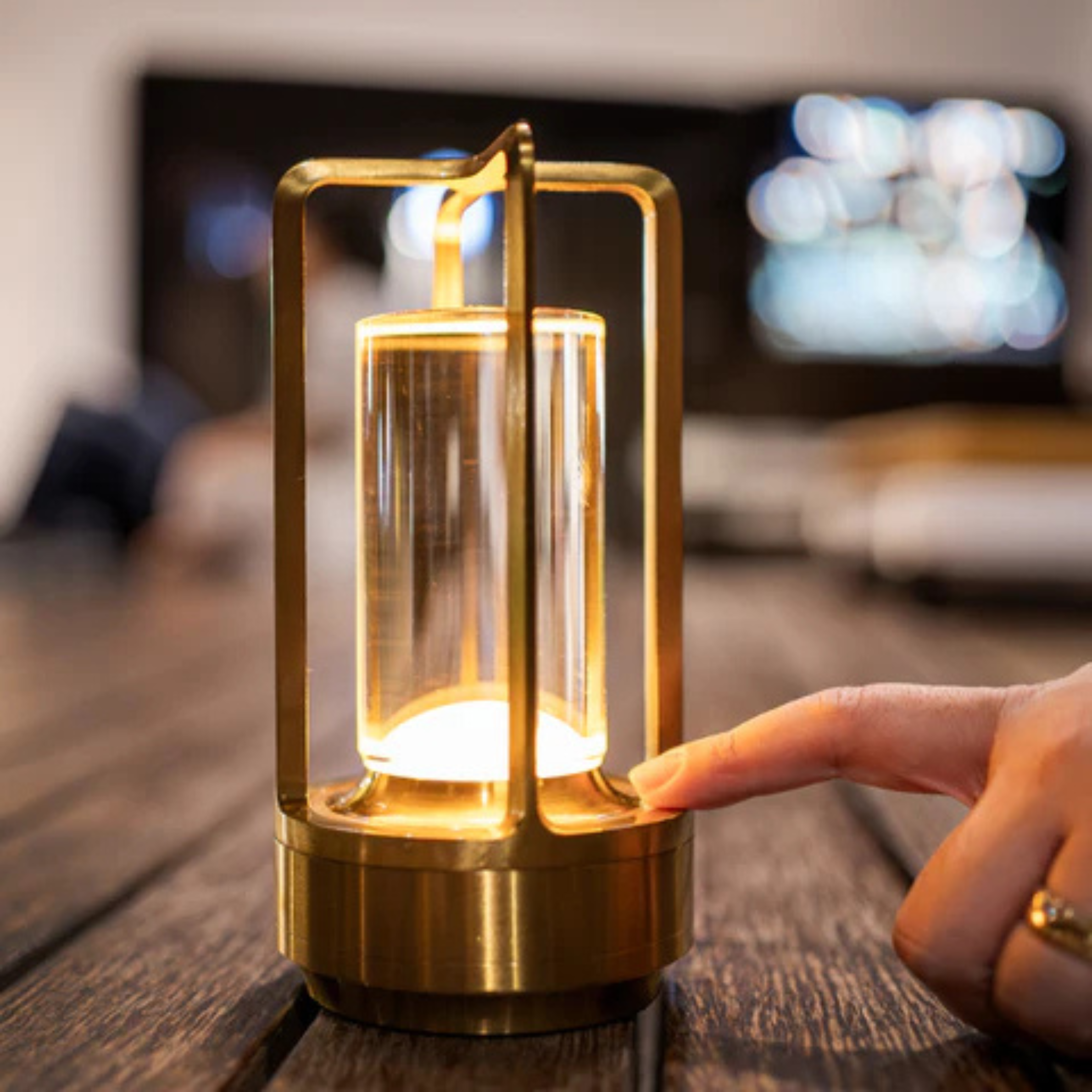 Modern Luxe Crystal Lantern Wireless Table Lamp