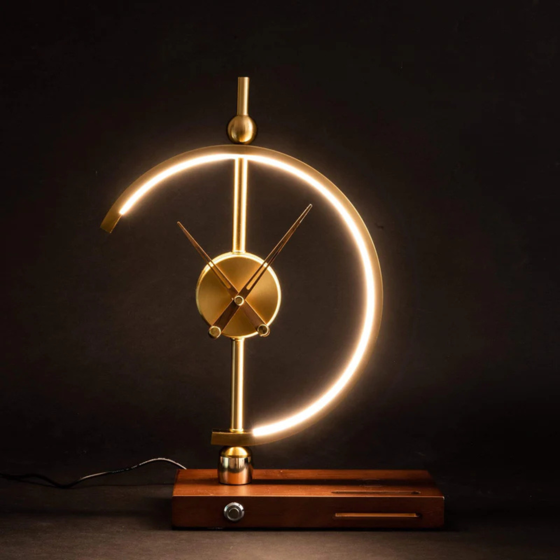 Multifunction Statement Clock Table Lamp with Wireless Charging Pad