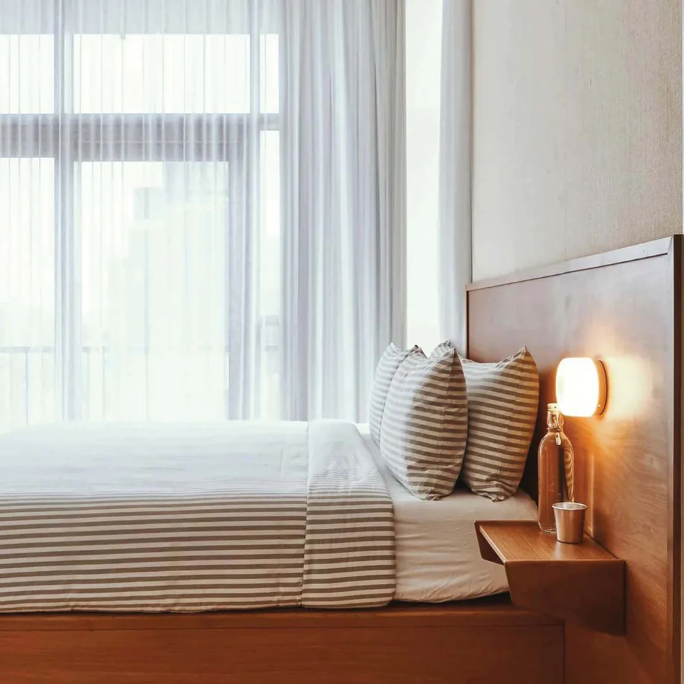 Modern Minilamist Sconce Light