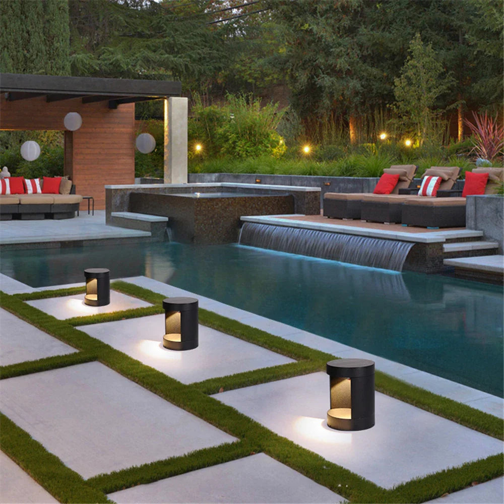 Modern Glow Minimalist Lawn Light