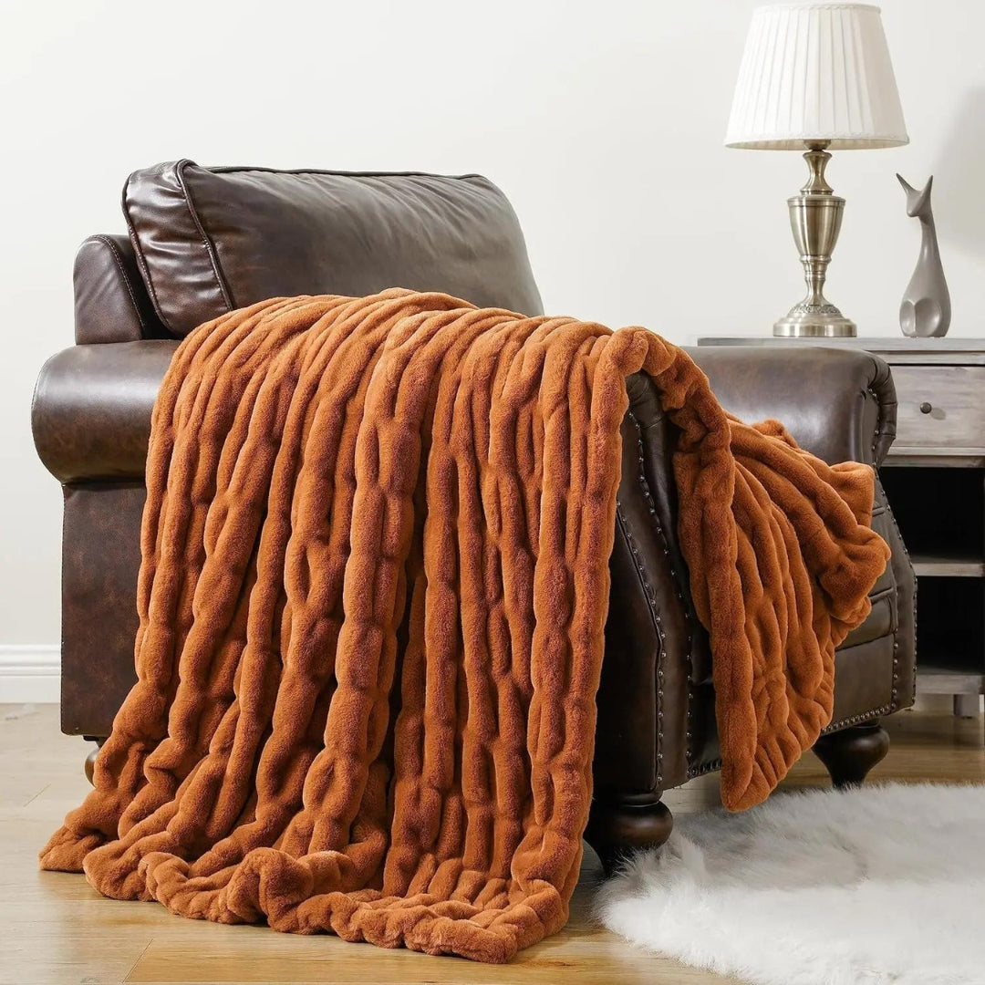 Chic Casa Faux Fur Blanket
