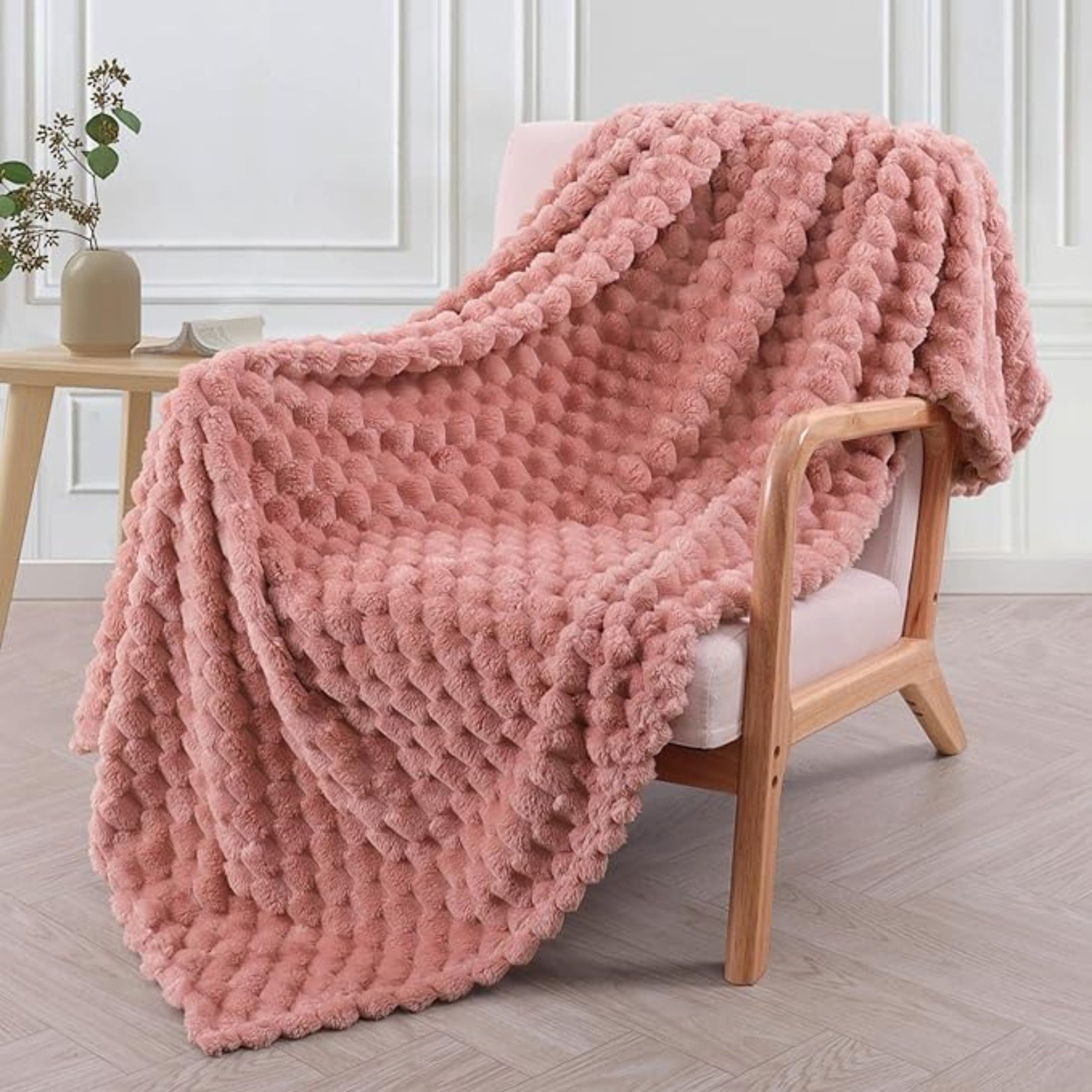 Cloud Bliss Plush Throw Blanket