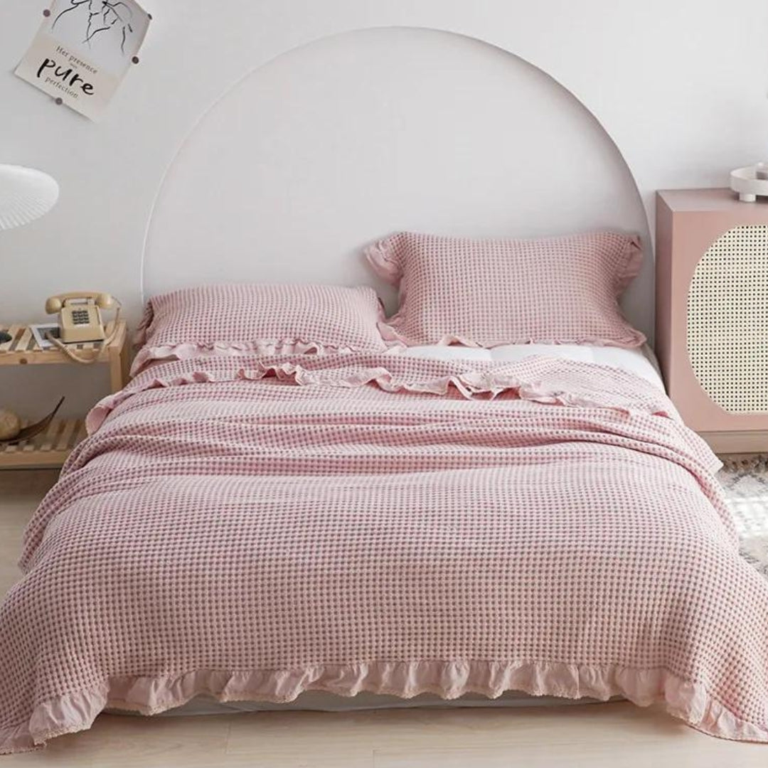 Olivia Waffle Throwing Blanket