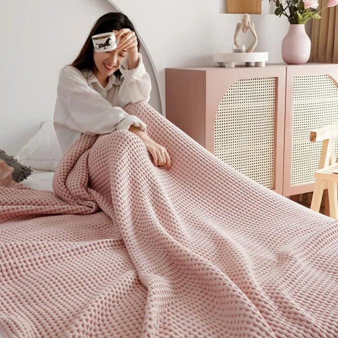 Olivia Waffle Throwing Blanket