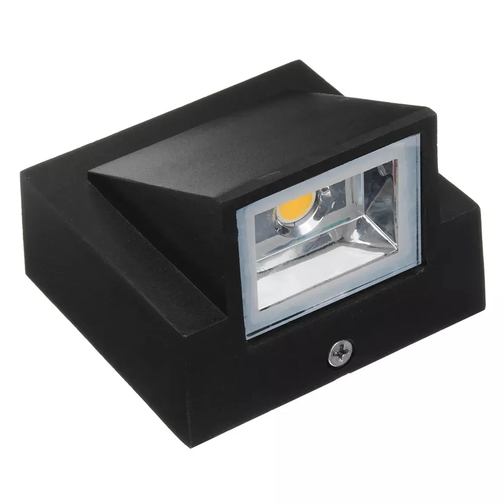 Sleek Edge Outdoor Wall Light