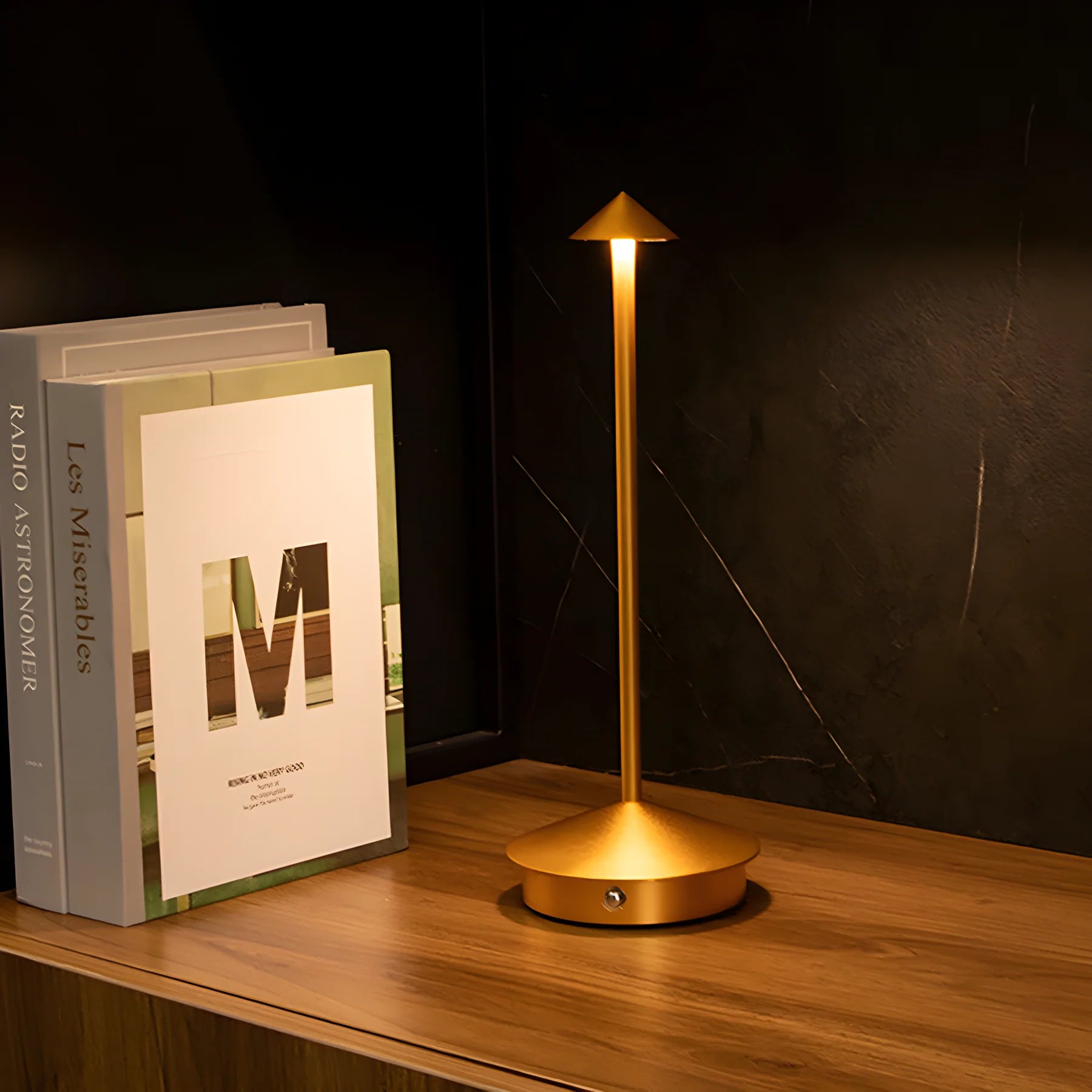 Elegant & Stylish Wireless LED Table Lamp
