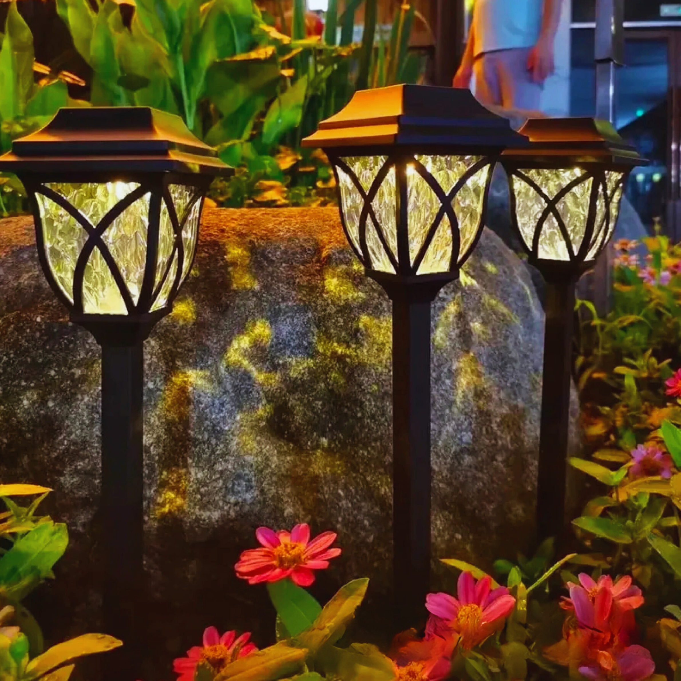Smart Solar Garden Lights Set