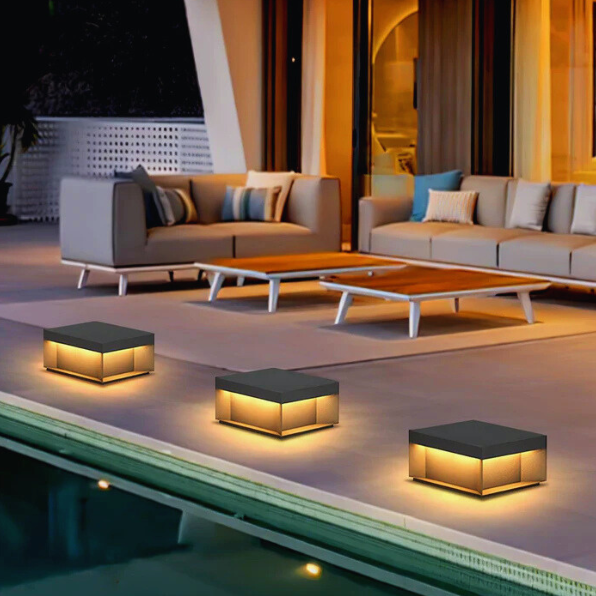 Radiant Solar Outdoor Light Post | Waterproof Luminance
