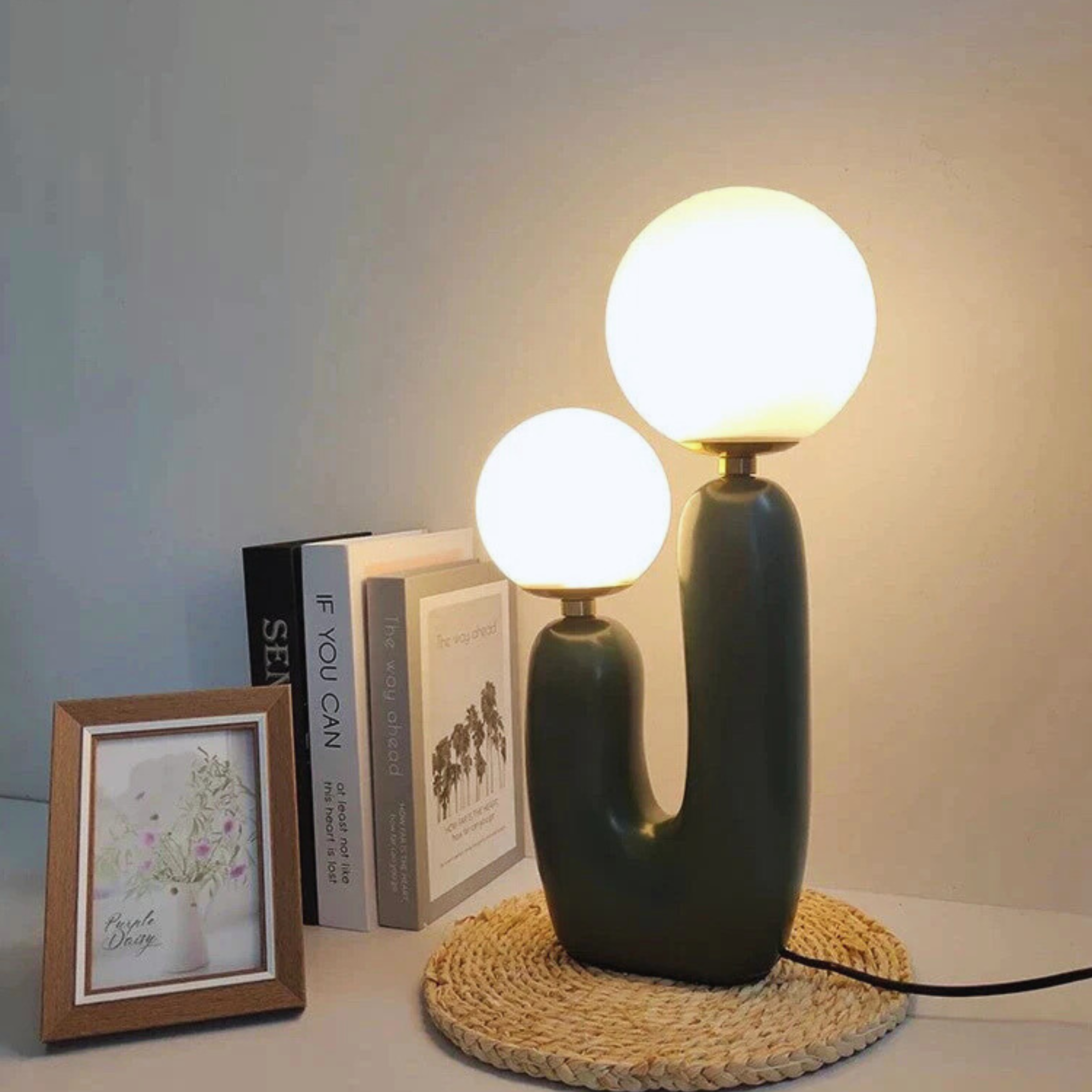 Radiant Cactus-Inspired Modern Table Lamp
