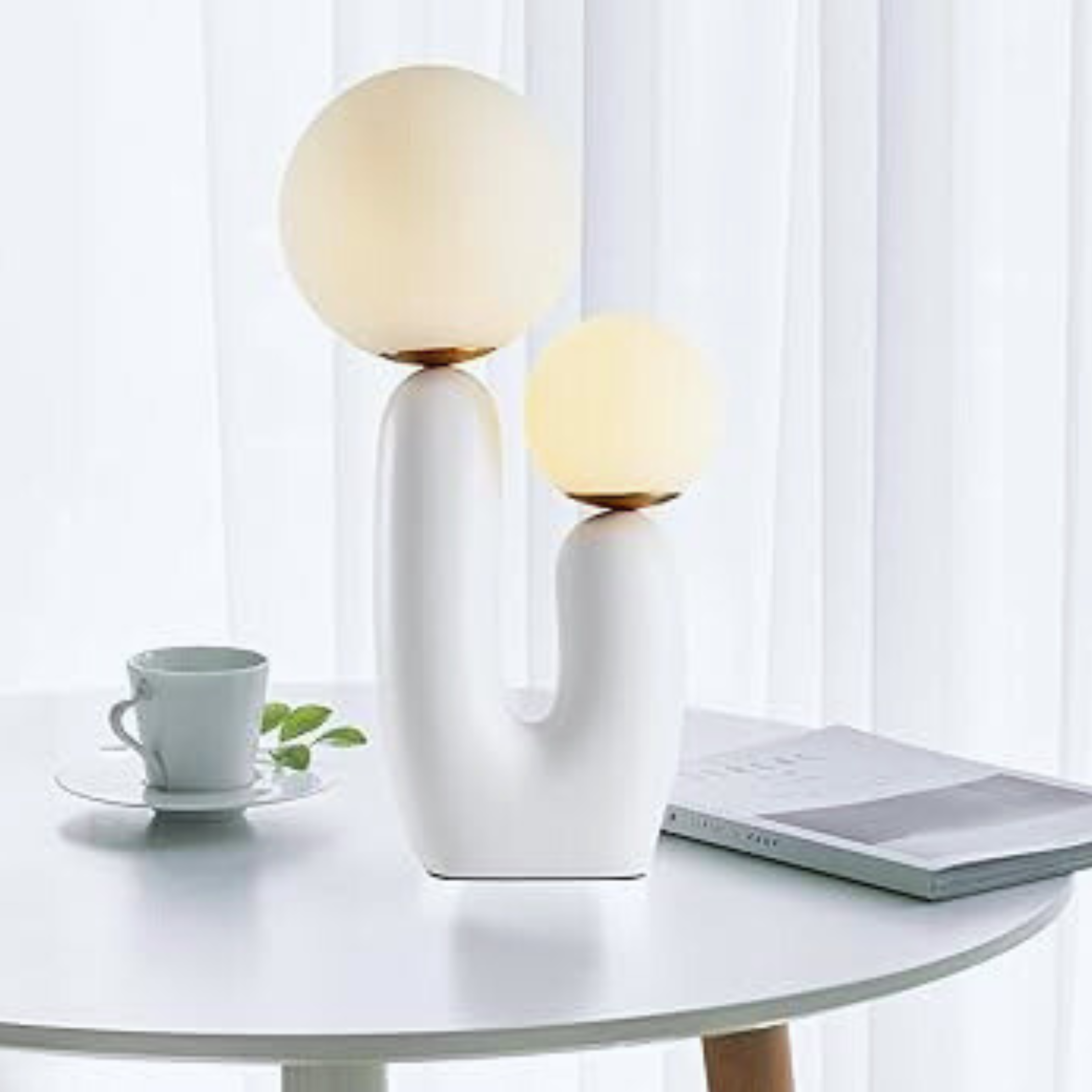 Radiant Cactus-Inspired Modern Table Lamp