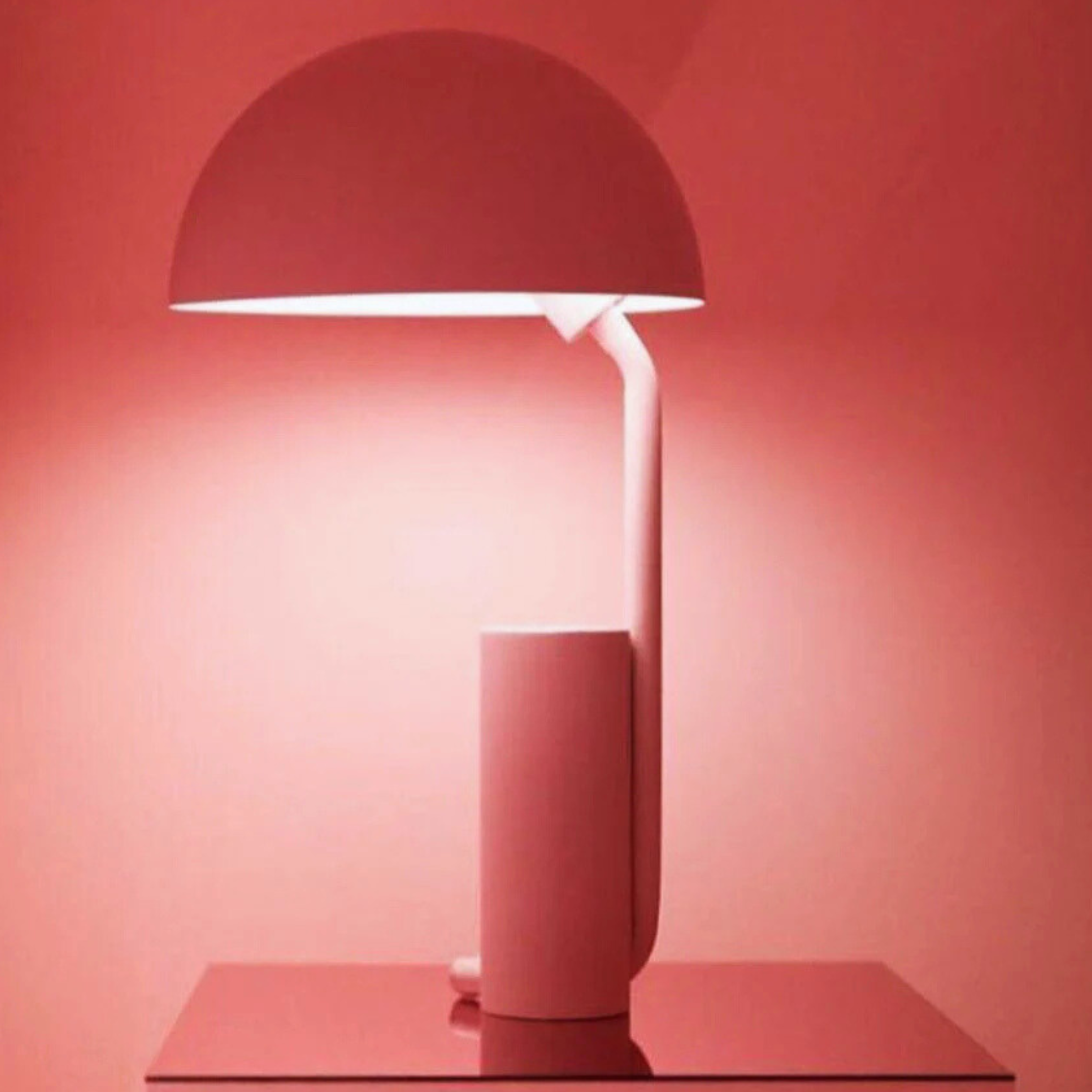 Elegant Table Lamp with Functional Adjustable Geometric Shade