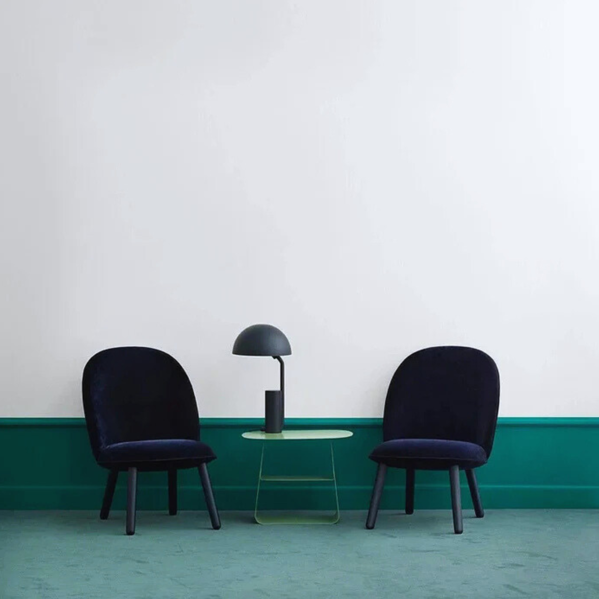Elegant Table Lamp with Functional Adjustable Geometric Shade