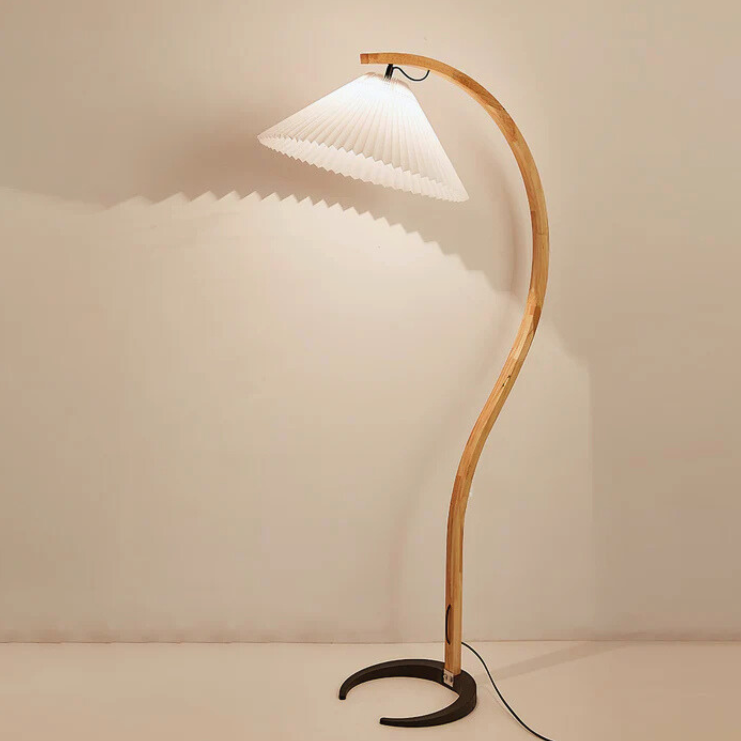 Modern Sculptural Floor Lamp | Statement Lighting Piece