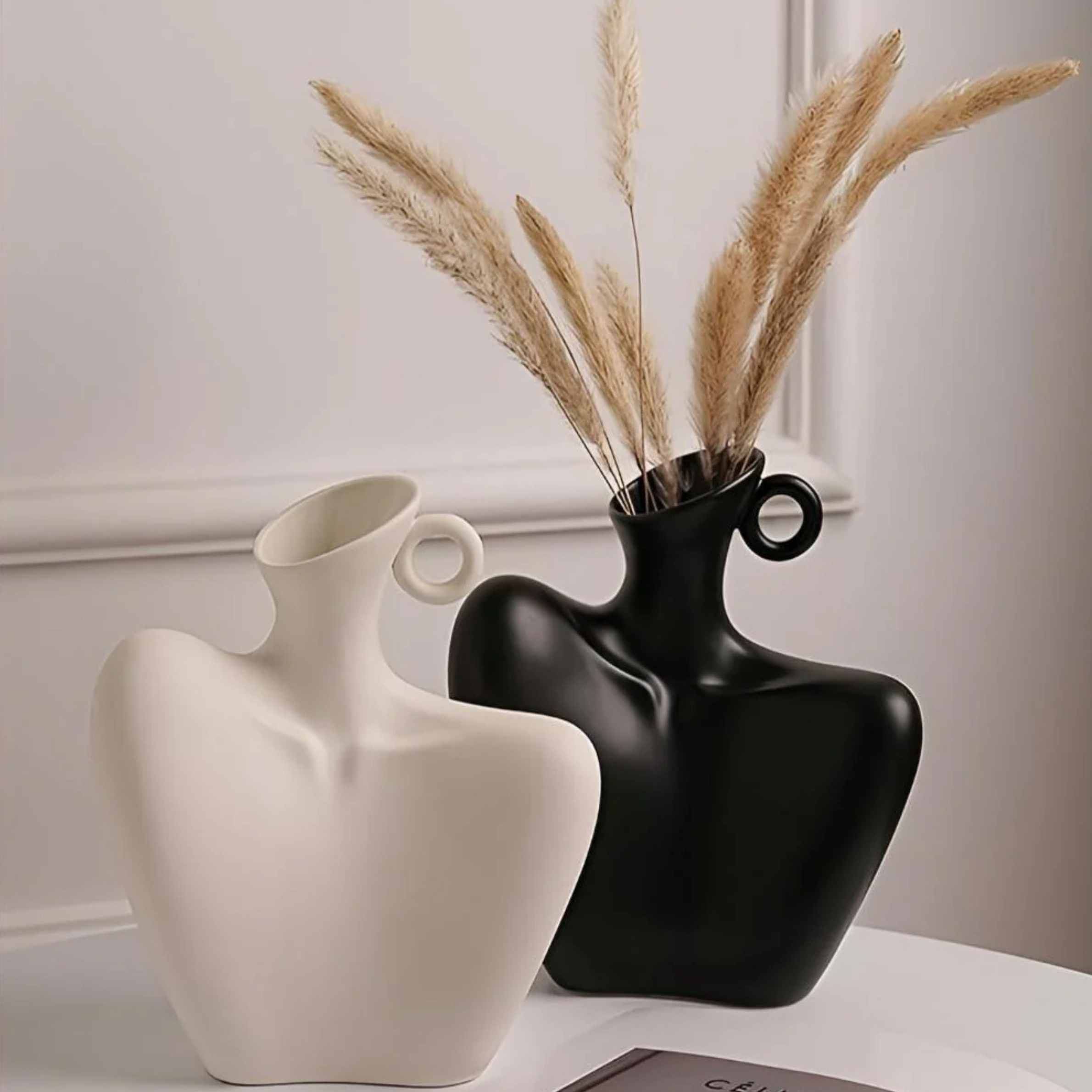 Stylish Sculptural Ceramic Vase in Collarbone Design