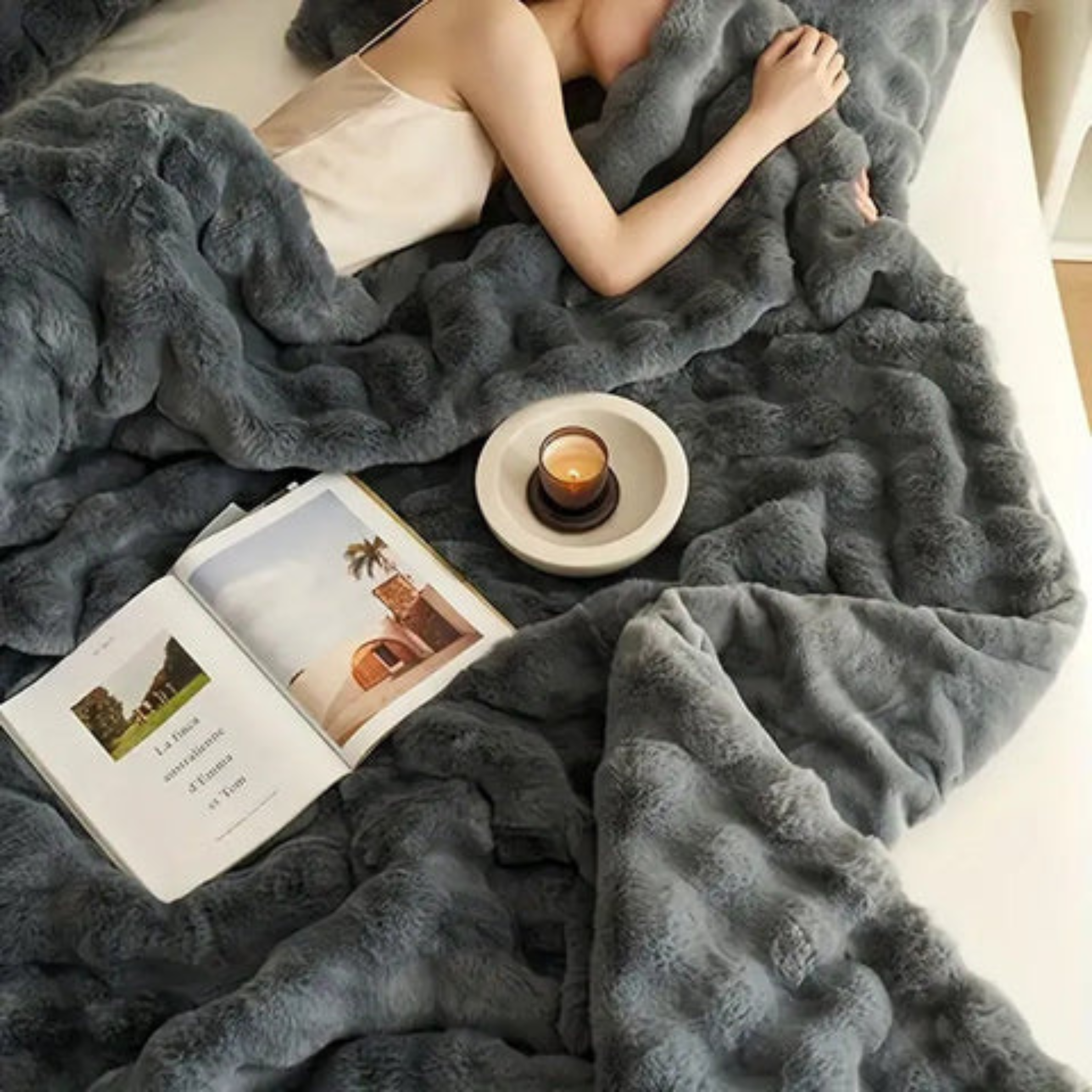 Cozy Luxe Faux Fur Blanket