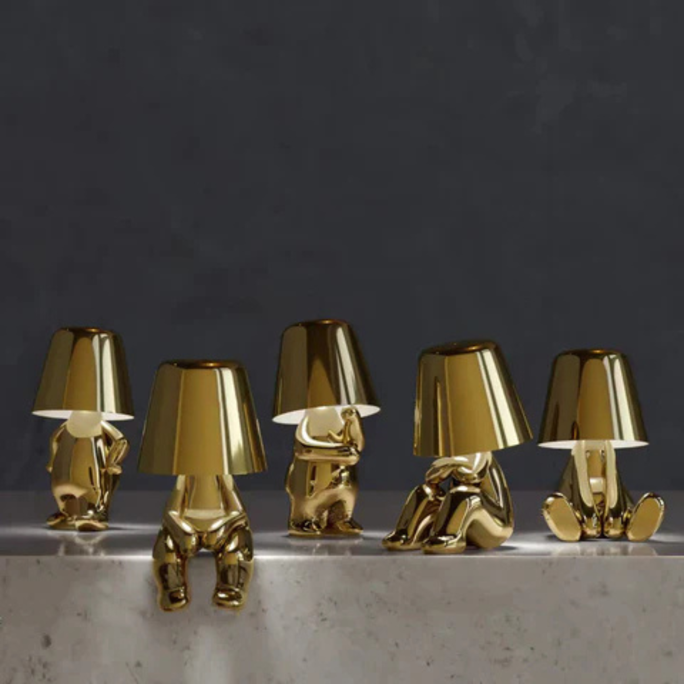 Modern Sleek Artistic Wireless Lamp