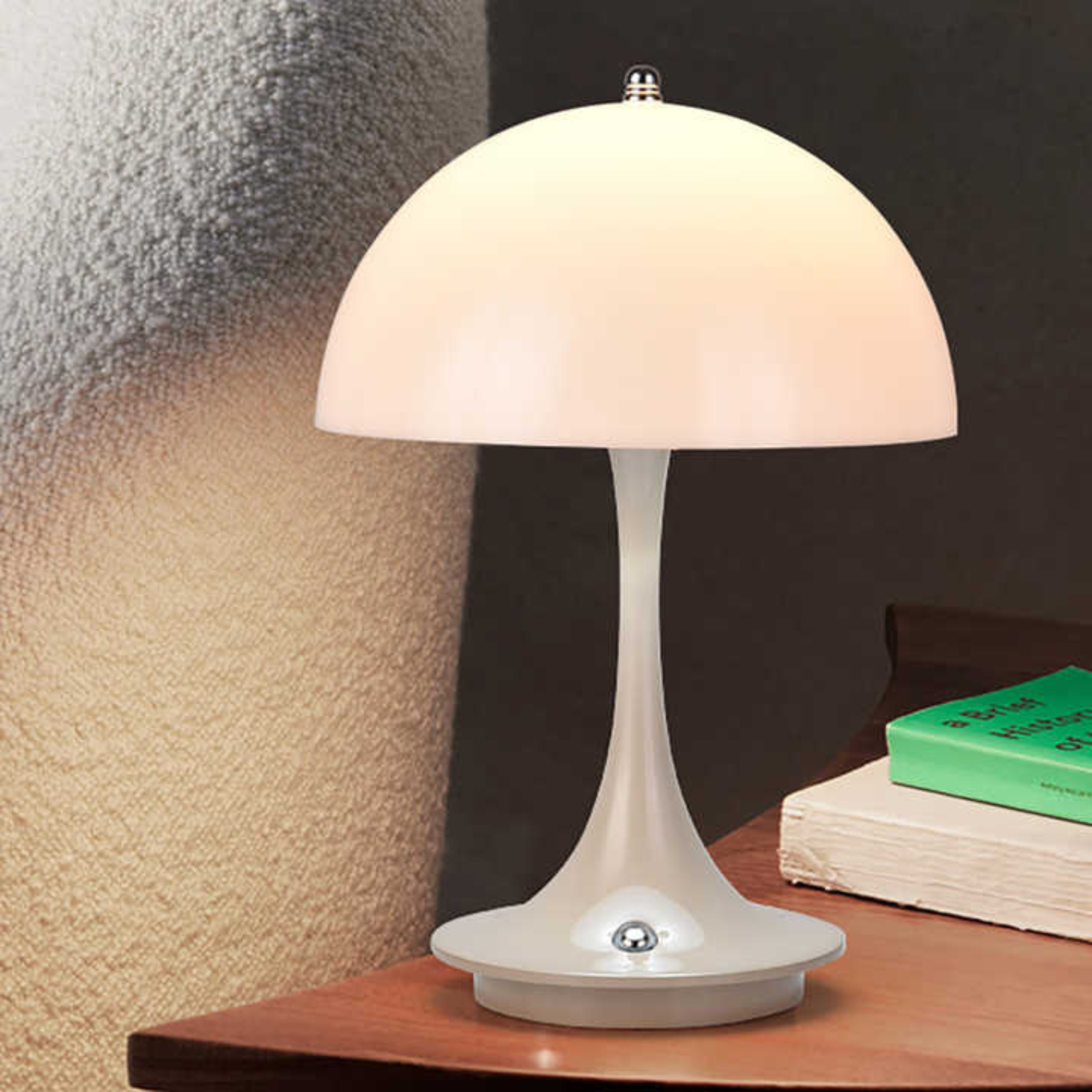 Retro Bauhaus Style Table Lamp