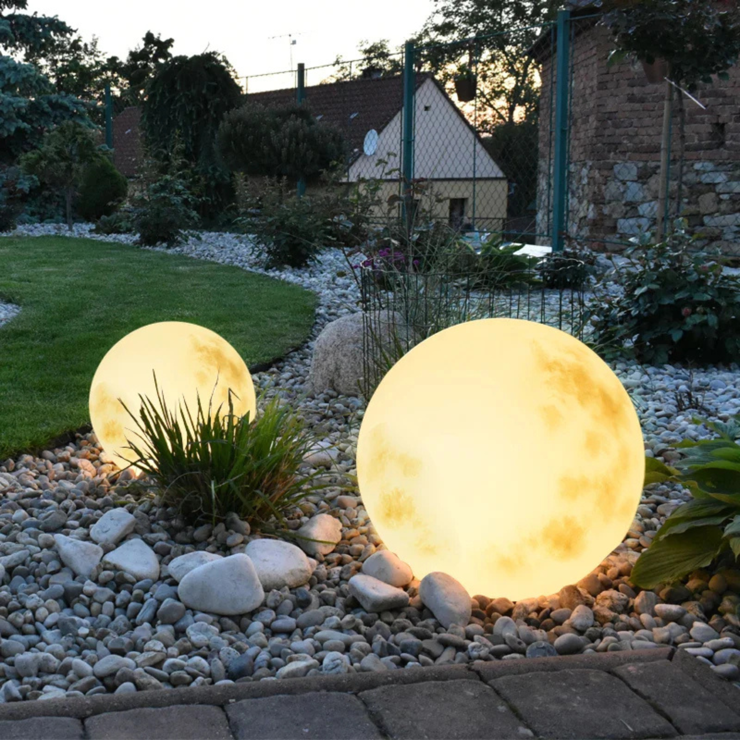 Lunar Glow Garden Light