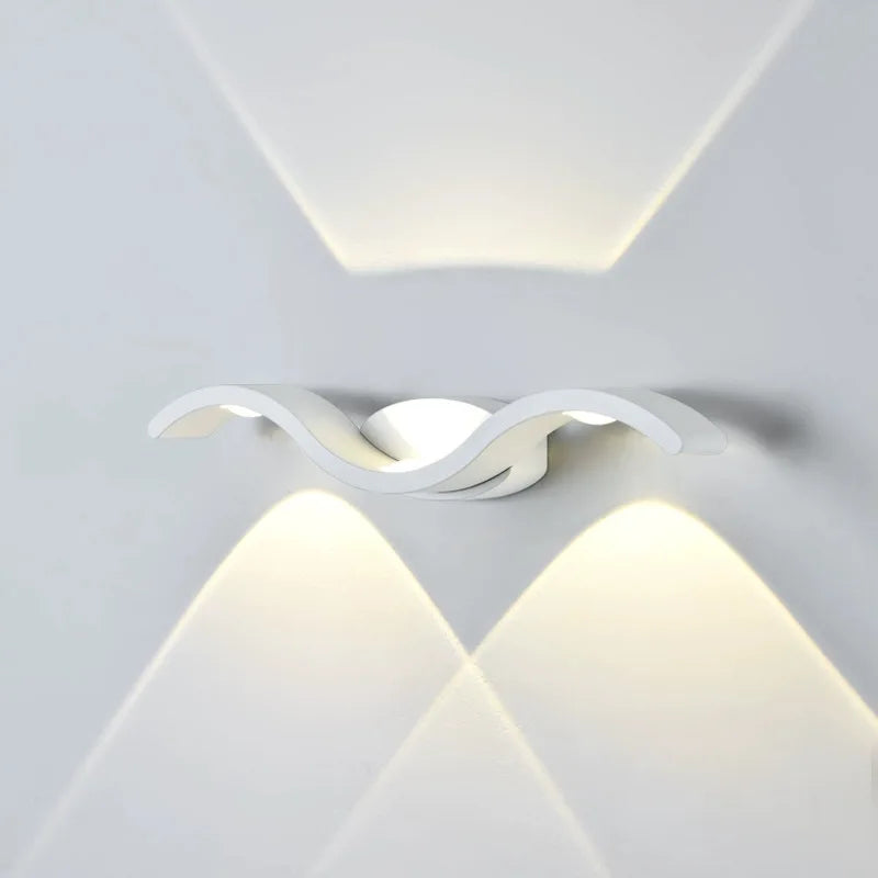 Elegant Bird Silhouette Wall Light
