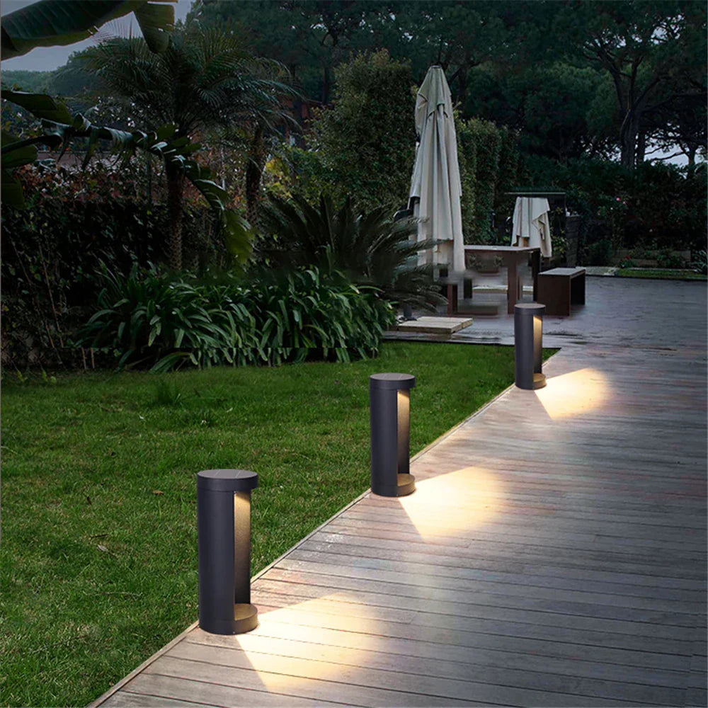 Modern Glow Minimalist Lawn Light