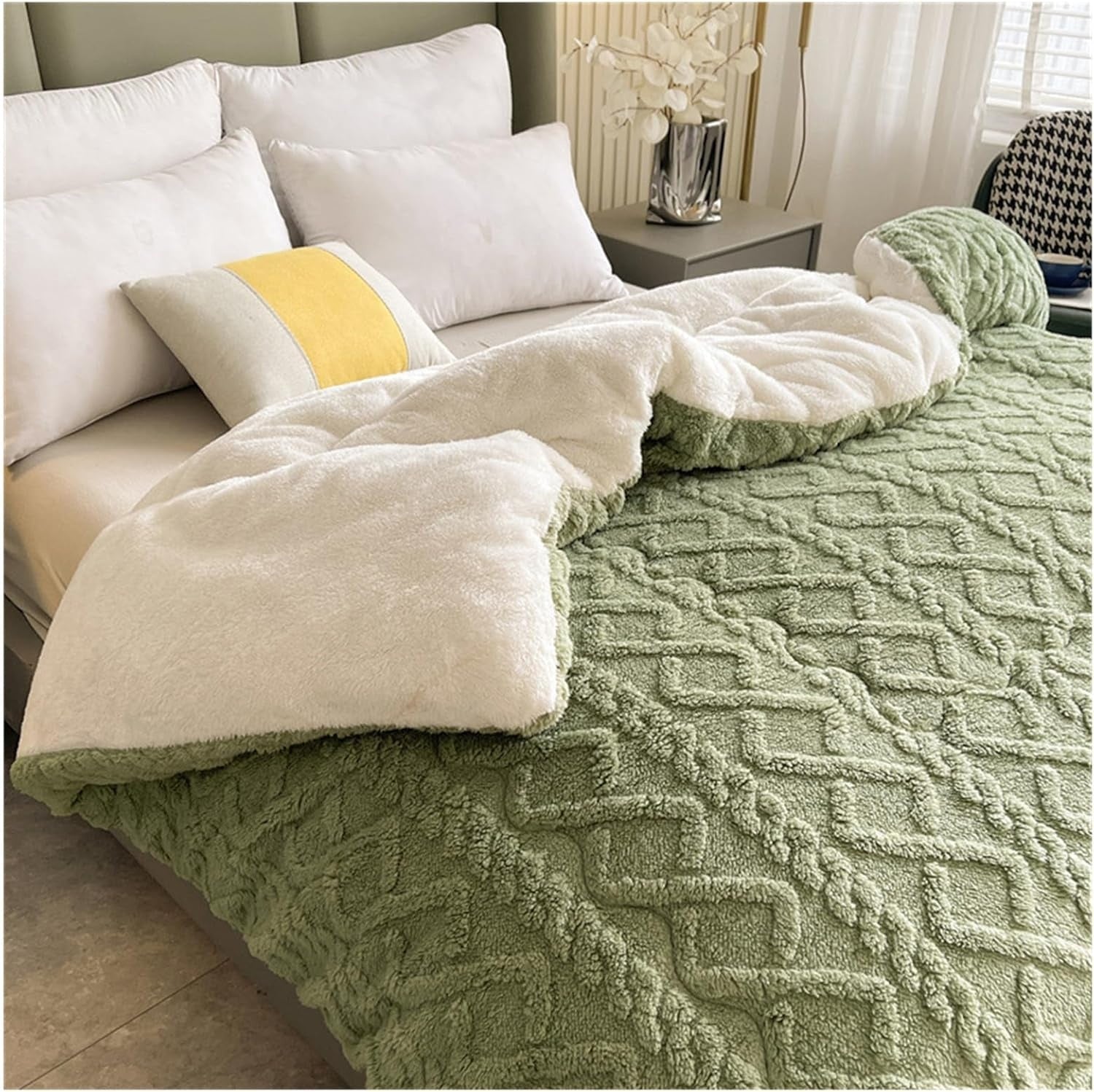 Ultra Cozy Winter Sherpa Blanket